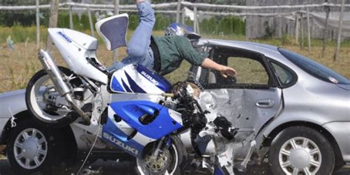 
Jay Leno’s Horrible Motorcycle Crash Breaks Multiple Bones 