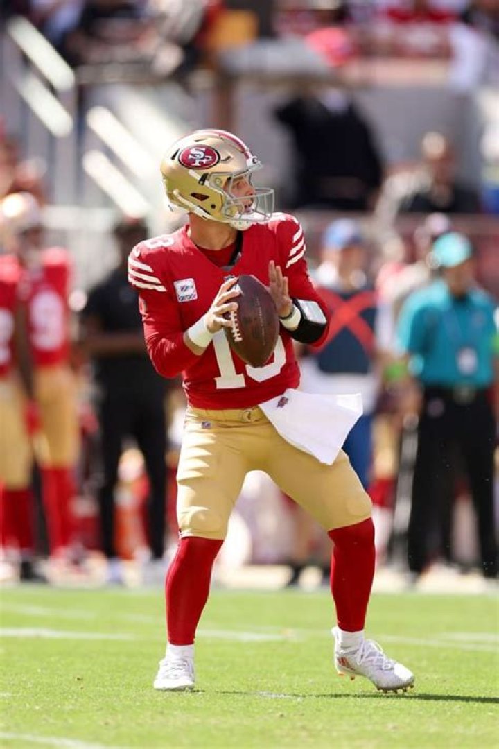 
Luke Purdy Height, Weight, Net Worth, Age, Birthday, Wikipedia, Who, Nationality, Biography 