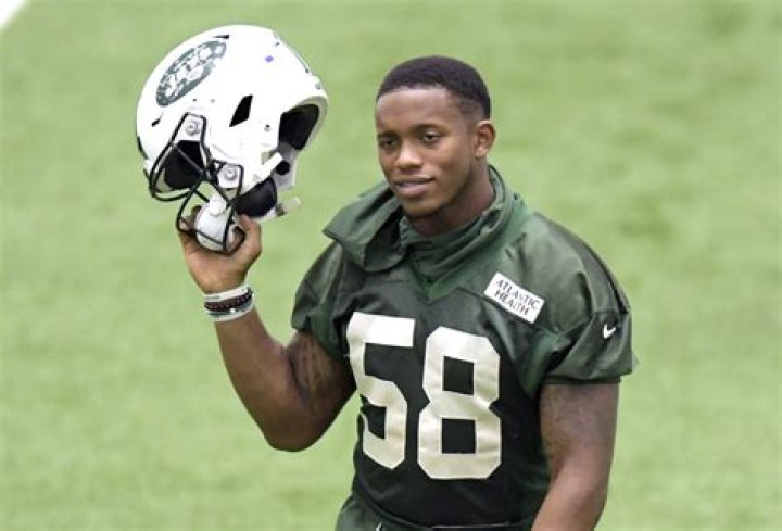 
Why was former New York Jets player Darron Lee arrested? 